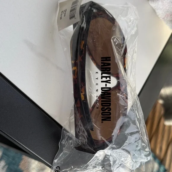 Harley-Davidson Brown 🕶️ Tortoise Sunglasses - Picture 8 of 12
